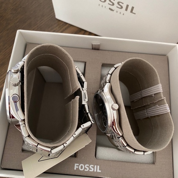 Fossil Couple Watches Gift Set - Picture 3 of 8